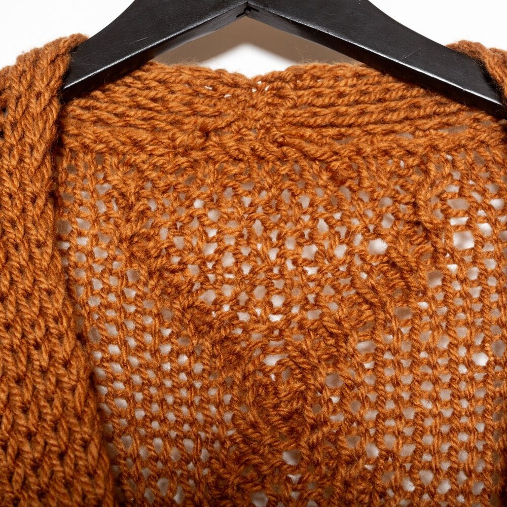 SOLD - Vintage Brown Cable Knit Hand Knit Button V Neck Cardigan  - Size L - Picture 8 of 9